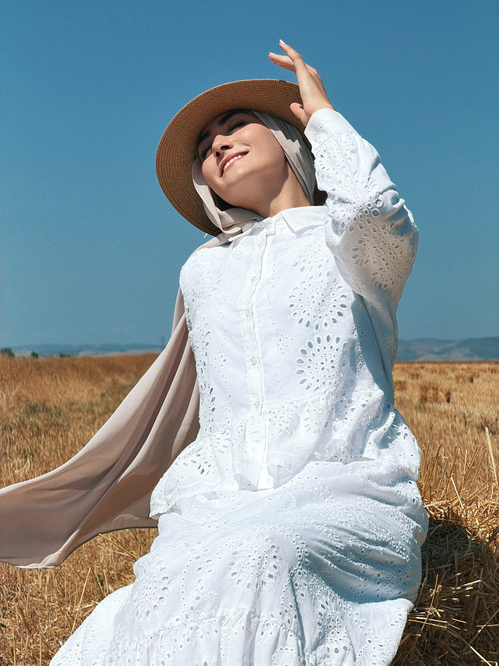 Set en Broderie Anglaise – Voile de Coton