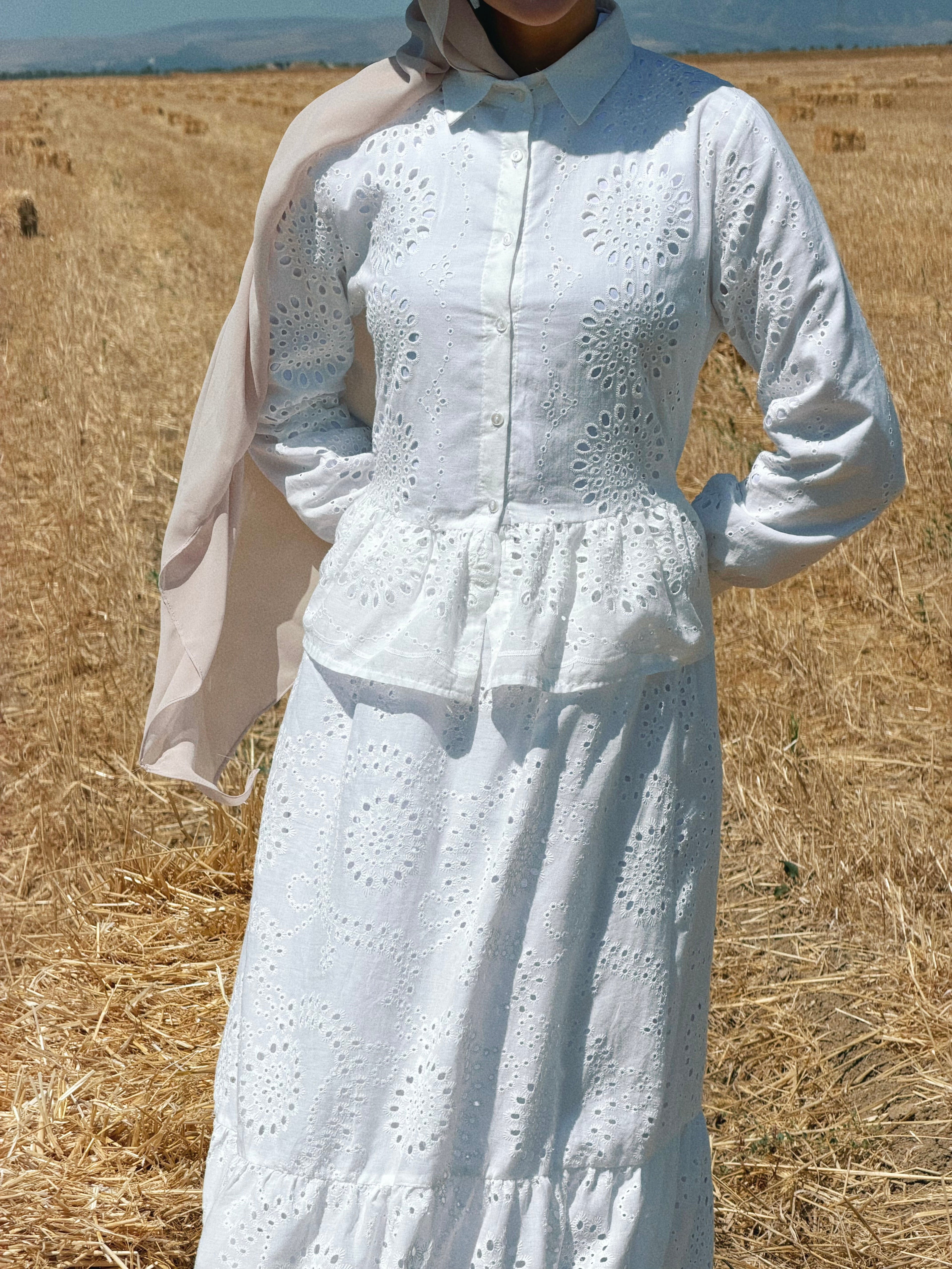 Set en Broderie Anglaise – Voile de Coton